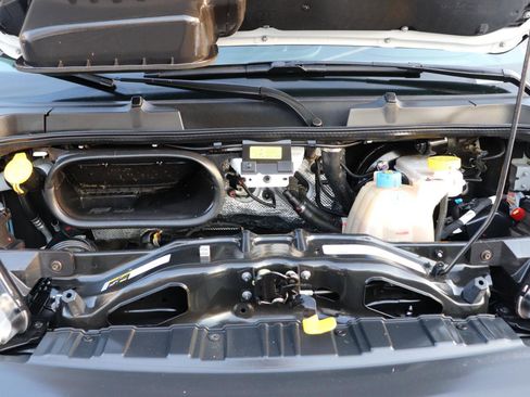 Used 2025 RAM ProMaster 2500 w/ Convenience Group image 44