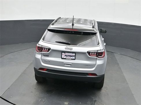 New 2026 Jeep Compass Limited image 30