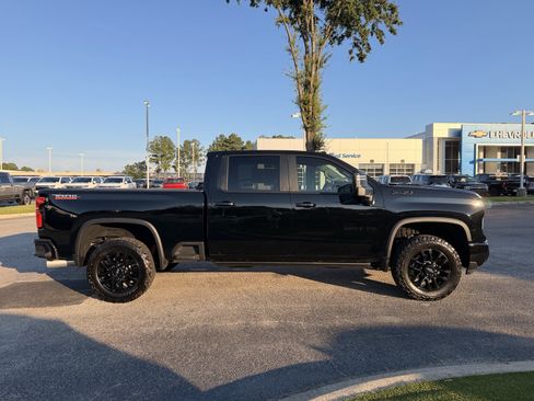 Used 2026 Chevrolet Silverado 2500 LT w/ Trail Boss Package AWD/4WD image 13