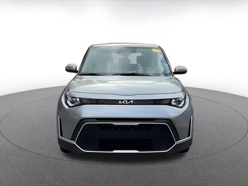 Used 2025 Kia Soul LX w/ LX Technology Package FWD image 5