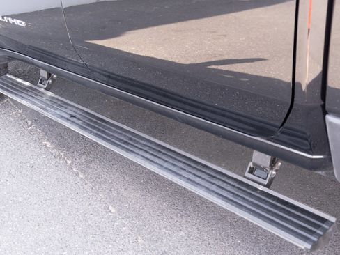 Used 2023 GMC Sierra 3500 Denali w/ Denali Black Diamond Edition image 33