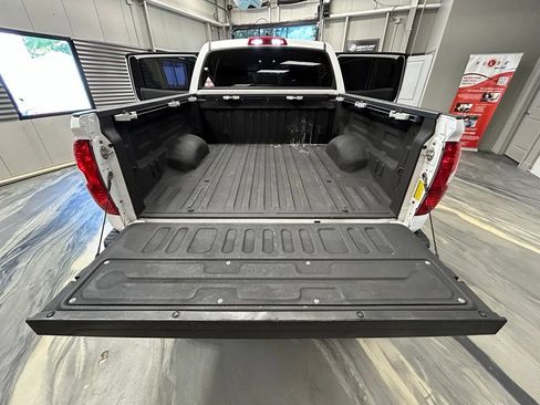 Used 2020 Toyota Tundra SR5 w/ SR5 Leather Package AWD/4WD image 45