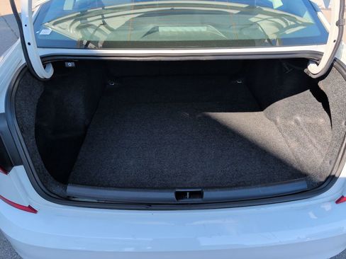 Used 2020 Volkswagen Passat 2.0T SE image 19