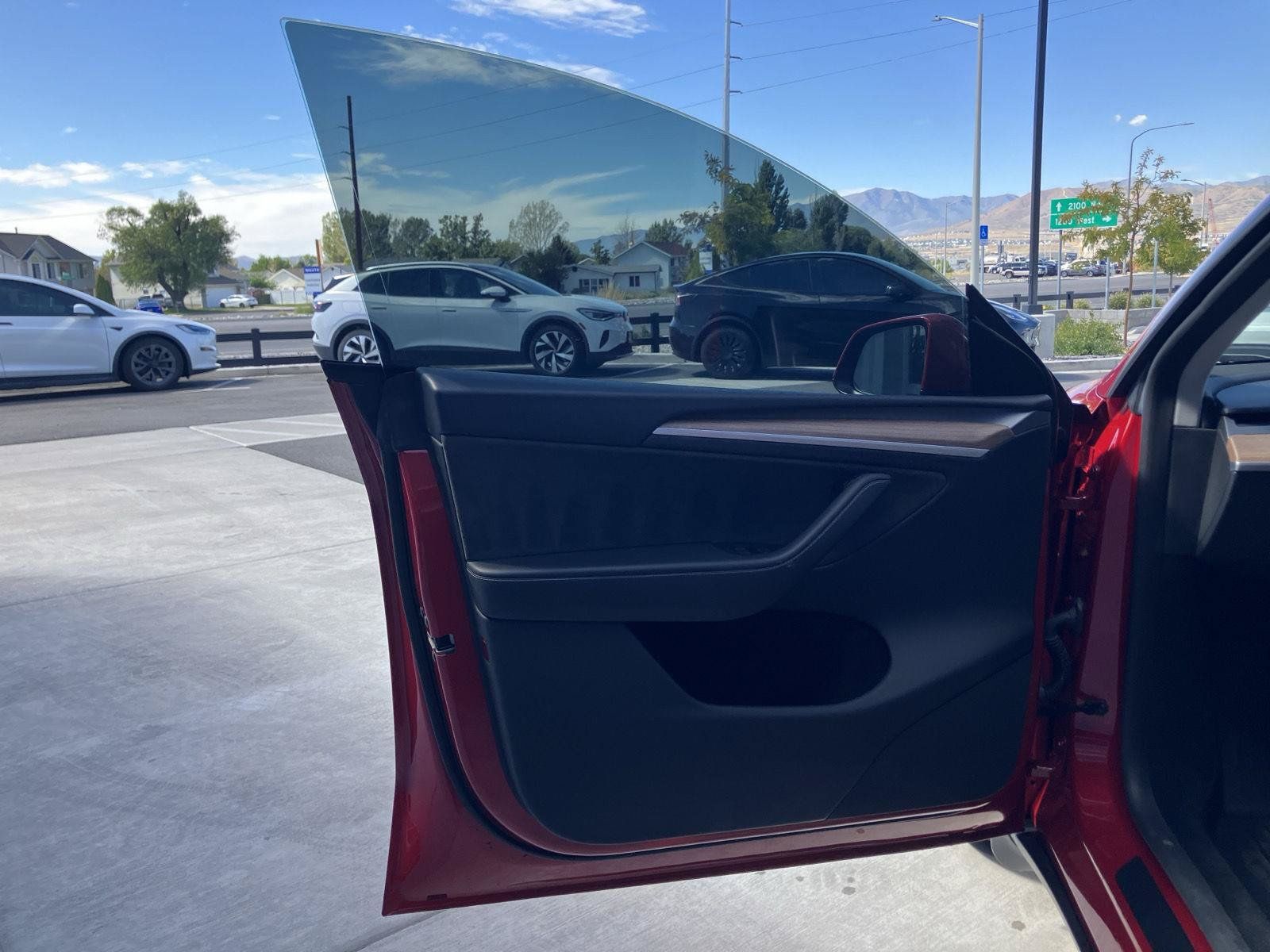 Used 2023 Tesla Model Y Long Range AWD/4WD image 10
