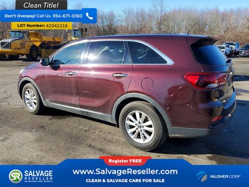 Used 2019 Kia Sorento AWD V6 image 3