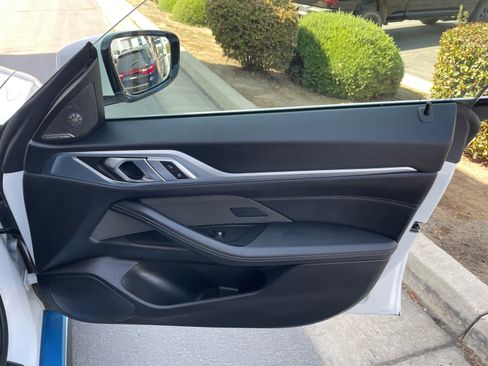 Used 2023 BMW i4 eDrive35 w/ Premium Package image 17