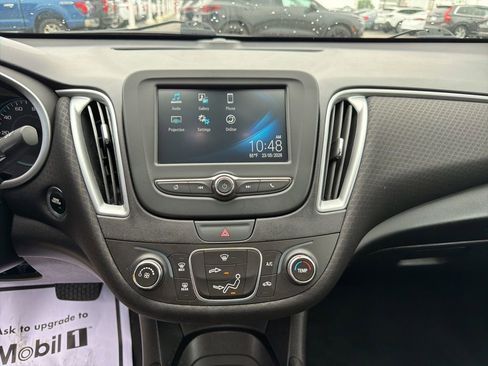 Used 2018 Chevrolet Malibu LS FWD image 22