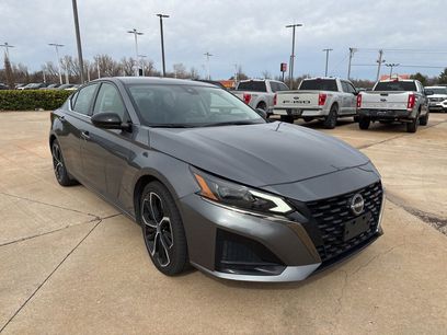 Used 2024 Nissan Altima 2.5 SR