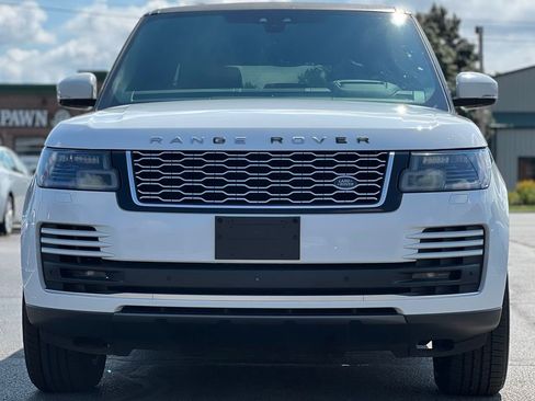 Used 2018 Land Rover Range Rover HSE image 12