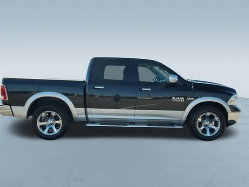 Used 2016 RAM 1500 Laramie w/ Convenience Group image 9
