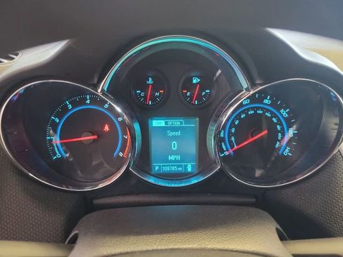 Used 2015 Chevrolet Cruze LT FWD image 15