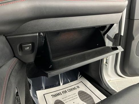 Used 2024 Dodge Durango GT RWD image 40