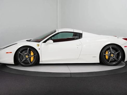 Used 2013 Ferrari 458 Spider RWD image 6