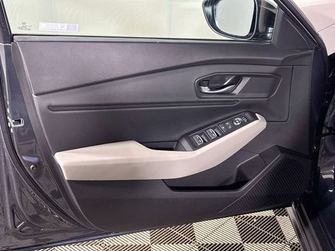 Used 2025 Honda Accord SE image 10