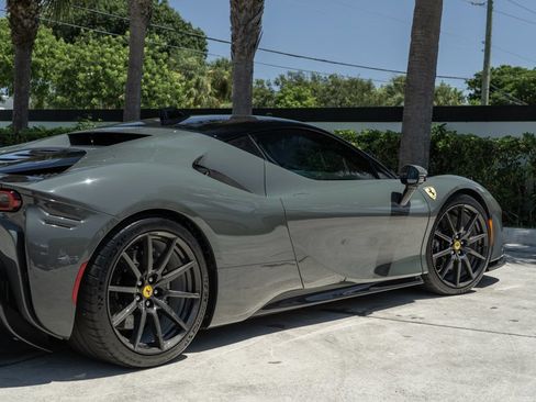 Used 2022 Ferrari SF90 Stradale AWD/4WD image 18