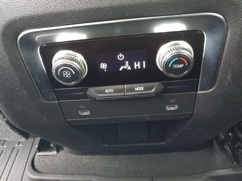 Used 2021 GMC Yukon SLE image 23