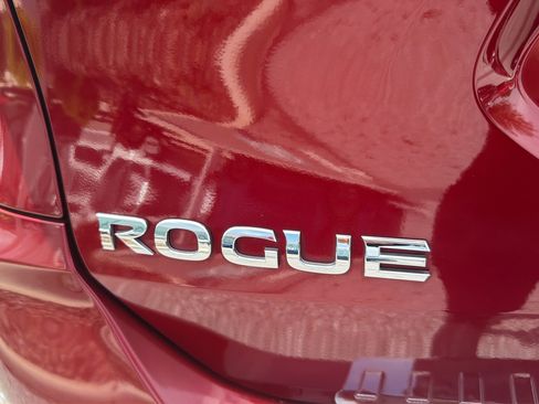 Used 2019 Nissan Rogue SV FWD image 49