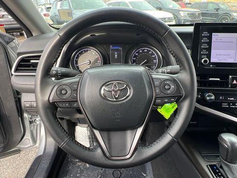 Used 2024 Toyota Camry SE image 27