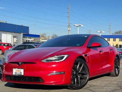 Used 2021 Tesla Model S Plaid image 9
