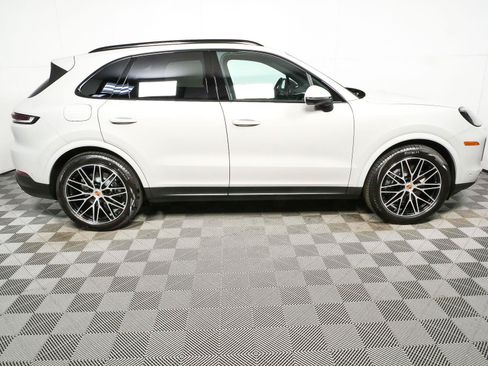 New 2026 Porsche Cayenne AWD/4WD image 28