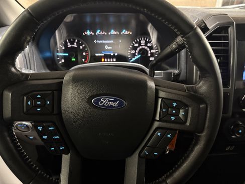 Used 2020 Ford F150 XLT w/ Equipment Group 302A Luxury AWD/4WD image 16