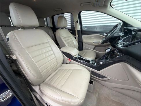 Used 2015 Ford Escape Titanium FWD image 20