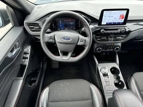 Used 2025 Ford Escape ST-Line FWD image 15