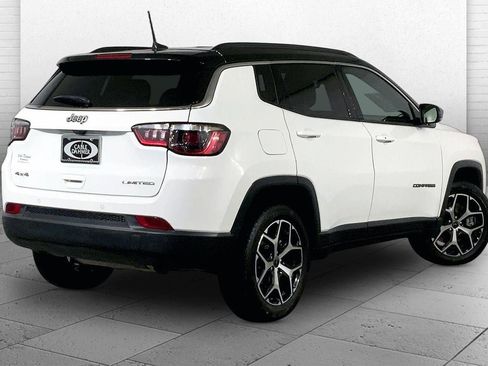 Used 2025 Jeep Compass Limited AWD/4WD image 13