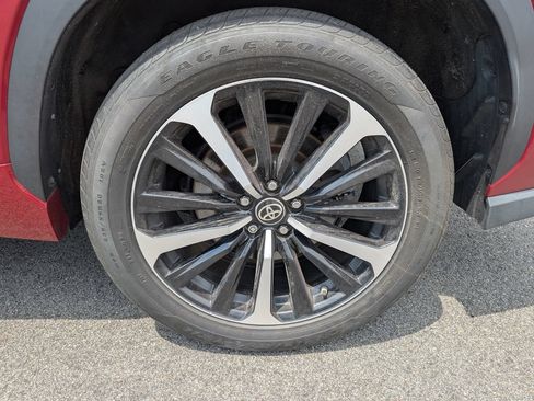 Used 2021 Toyota Highlander XSE AWD/4WD image 12