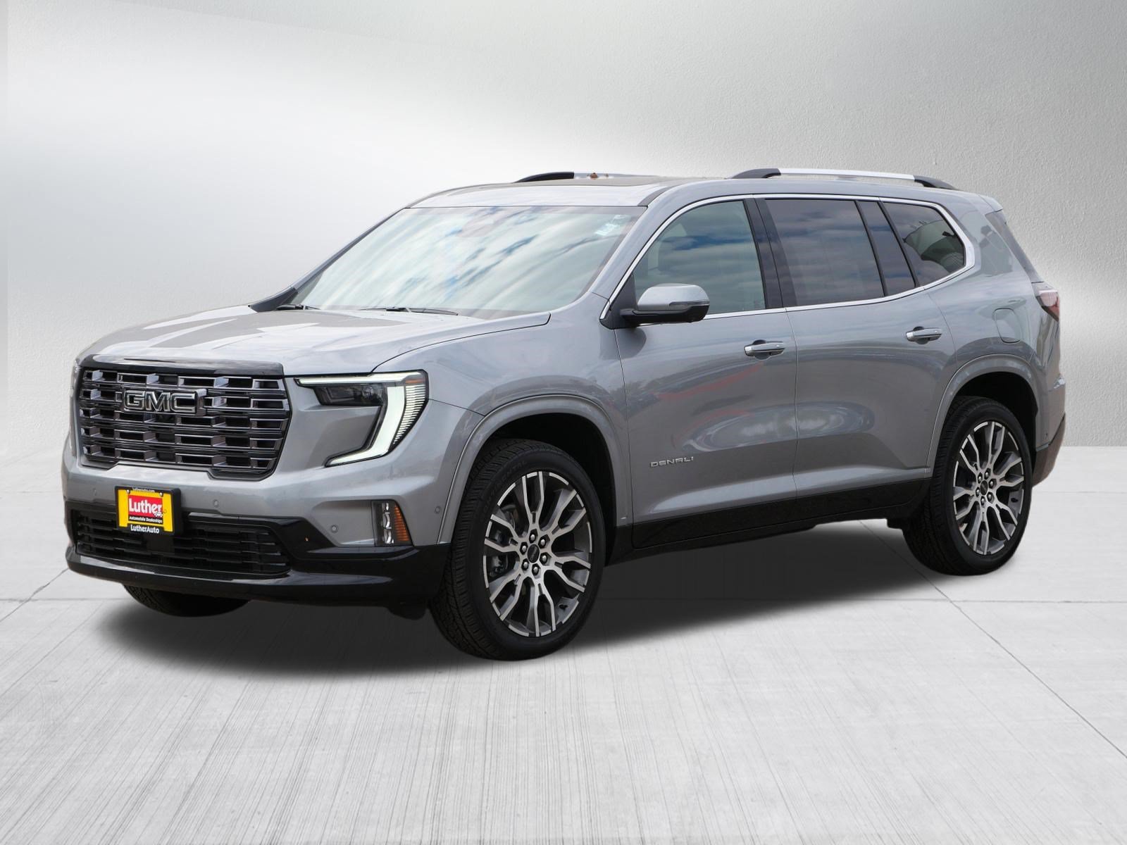 Used 2026 GMC Acadia Denali Ultimate AWD/4WD image 3