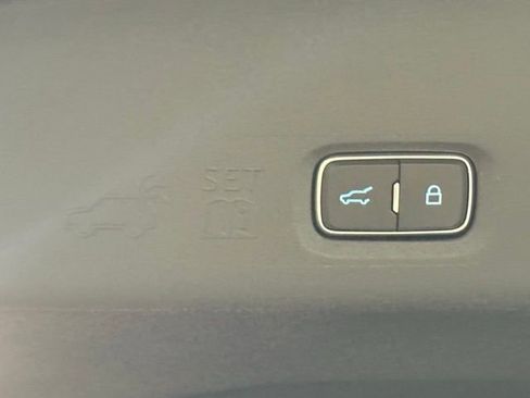 New 2025 Ford Expedition Platinum w/ Stealth Performance Package image 37