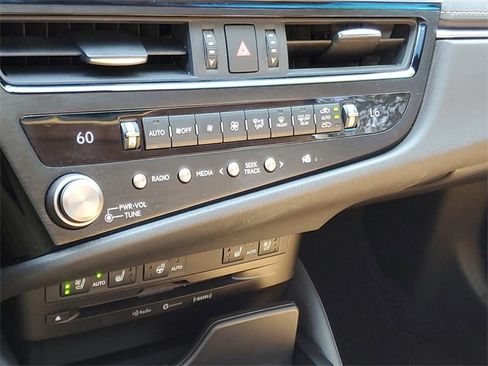 Used 2022 Lexus ES 350 w/ Premium Package image 27
