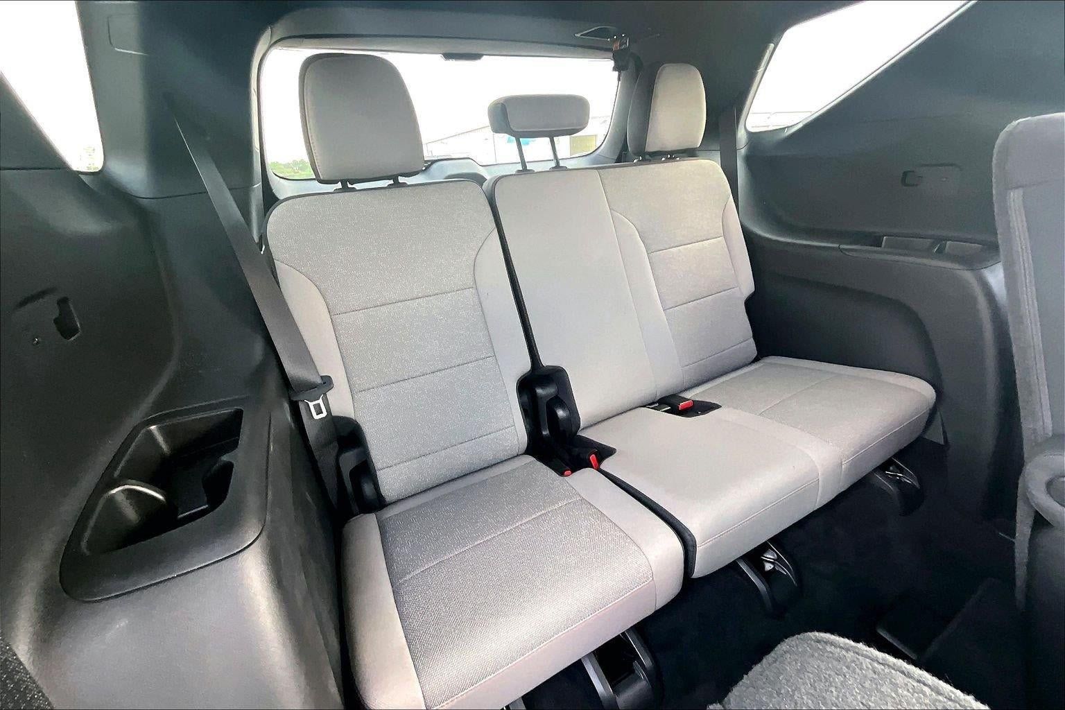 Used 2026 Chevrolet Traverse LT w/ Driver Confidence Package FWD image 25