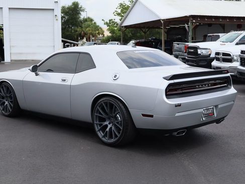 Used 2008 Dodge Challenger SRT8 RWD image 7