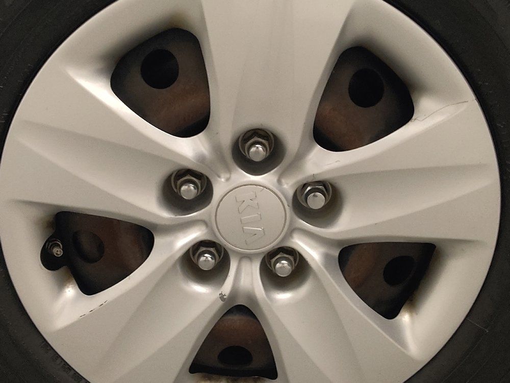 Used 2017 Kia Forte LX FWD image 31