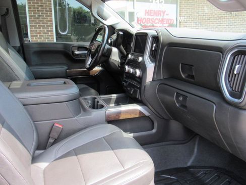 Used 2021 GMC Sierra 1500 SLT w/ SLT Premium Package AWD/4WD image 35