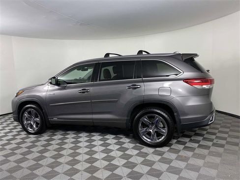 Used 2019 Toyota Highlander Limited Platinum image 5