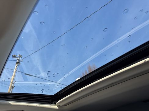 Used 2024 Lexus ES 350 w/ Accessory Package (Z1) image 30