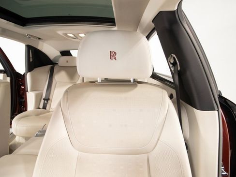 Used 2015 Rolls-Royce Ghost Extended Wheelbase image 4