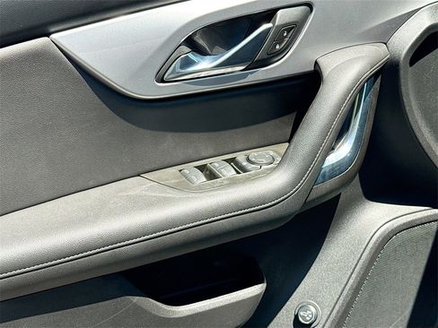 Used 2021 Chevrolet Blazer LT image 17