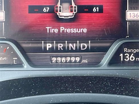 Used 2020 RAM 3500 Laramie image 37