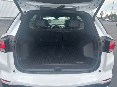 Used 2022 Chevrolet Equinox RS w/ RS Leather Package image 27
