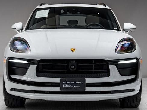 Certified 2026 Porsche Macan AWD/4WD image 33