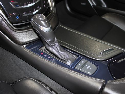 Used 2018 Cadillac CTS Luxury RWD image 21