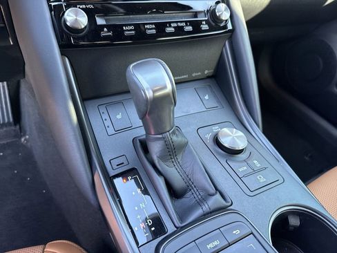 Used 2024 Lexus IS 350 F Sport RWD image 20