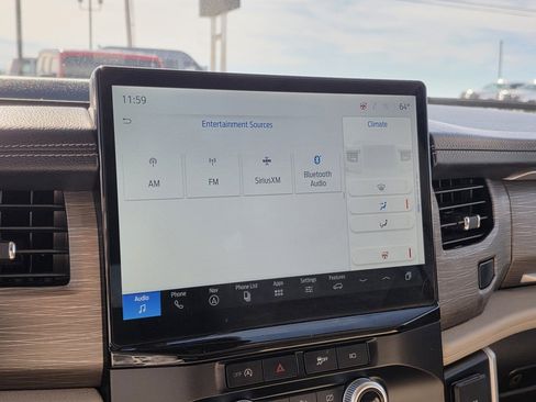 Used 2024 Ford Expedition Limited image 16