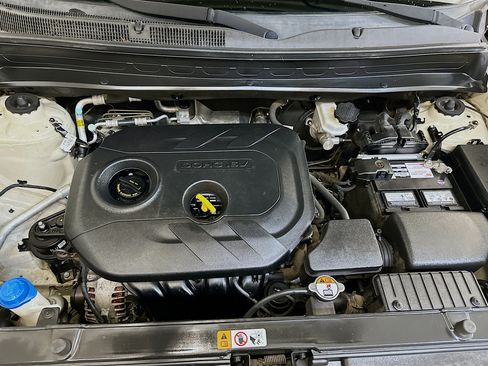 Used 2013 Kia Soul + FWD image 32