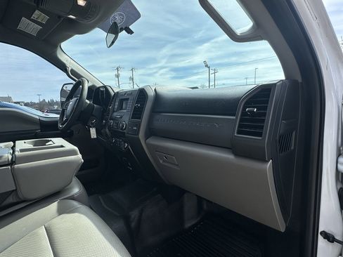 Used 2017 Ford F350 XL w/ Power Equipment Group image 11