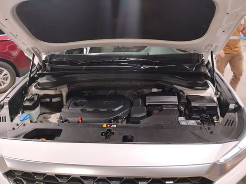 Used 2020 Hyundai Santa Fe SE image 23