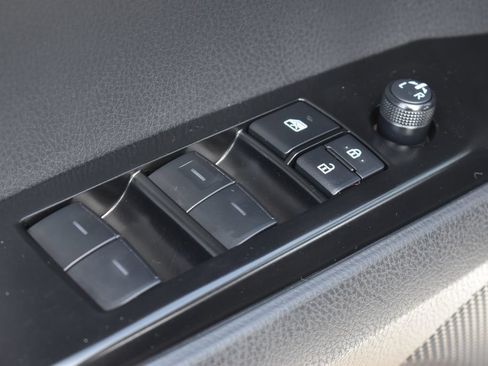 Used 2025 Toyota Camry LE FWD image 28